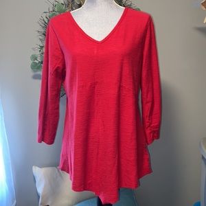 Style & Co form flattering loose fit v neck top Ruched sleeves Red Petite Large